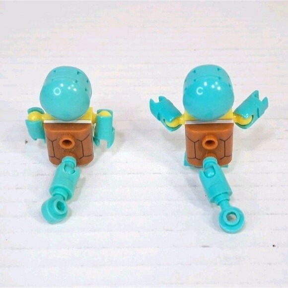 Mega Construx Pokémon (2) Squirtle & (2) Charizard Lot 4 Mini Figs Block Figures - Picture 3 of 10